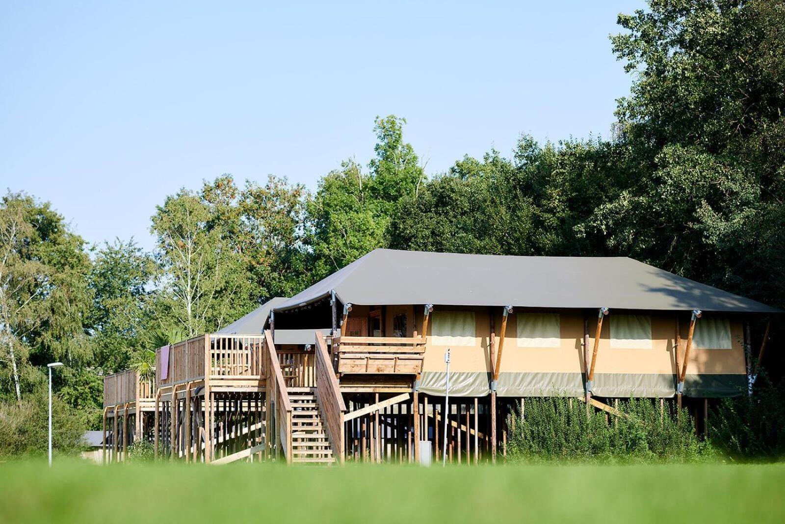 Vakantiepark Sallandshoeve Nieuw-Heeten Esterno foto