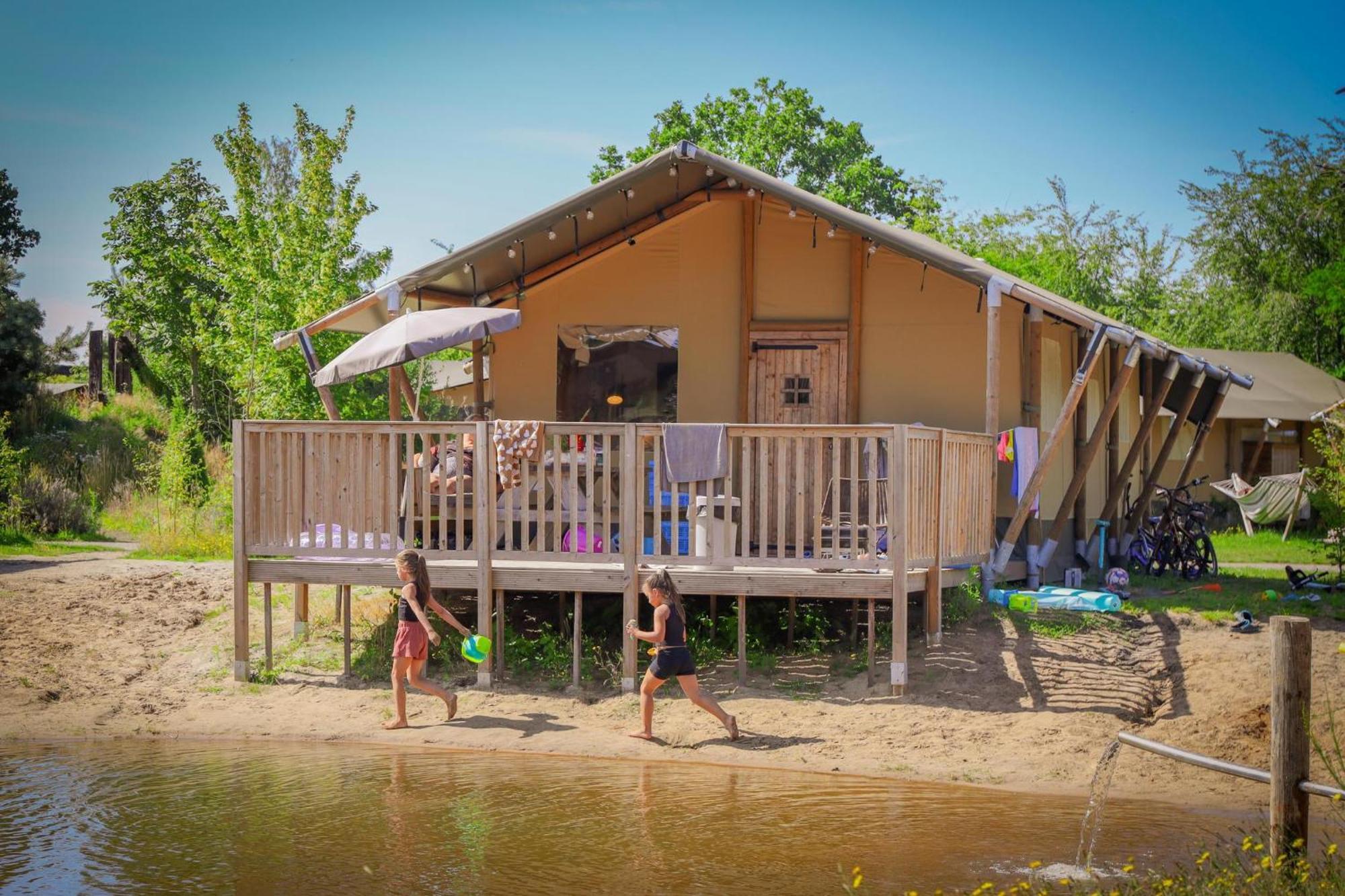 Vakantiepark Sallandshoeve Nieuw-Heeten Esterno foto